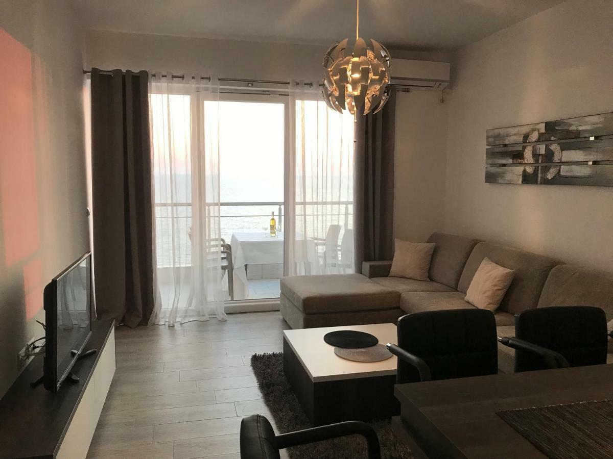 Sunset Apartment Sarandë Exterior foto